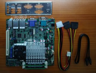 Placa base mini ITX + CPU Intel + 4GB RAM