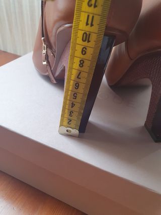 Zapato Peep Toe de Uterque