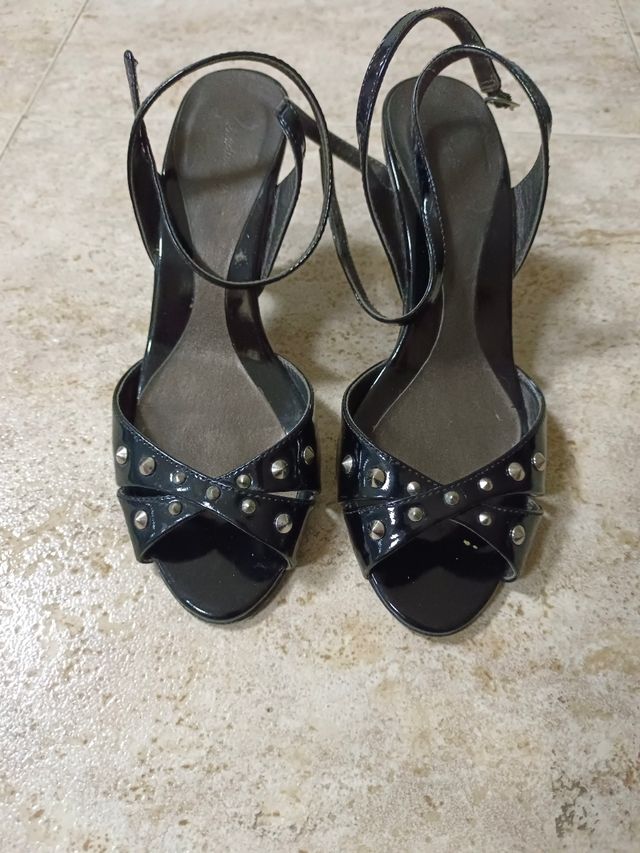 Sandalias con Tachuelas Punta