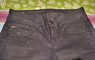 Pantalón Gstar encerado talla 28 (Largo 34)