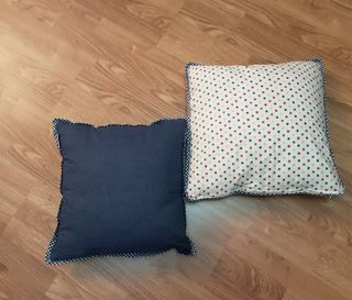 Pareja cojines Room Seven colección chico.