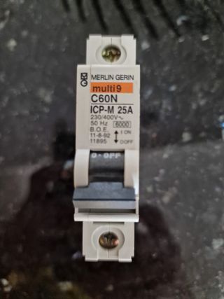Interruptor automático Merlin Gerin C60N. IPC-M 25