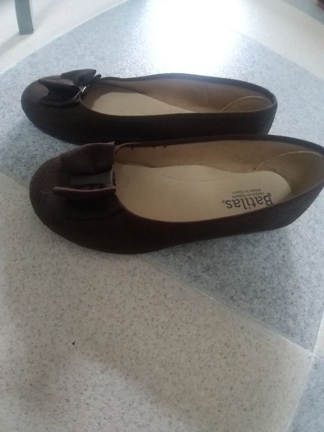 Manoletinas talla 34 marrón 