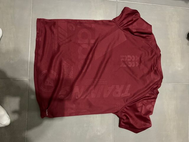 Camiseta Adidas granate