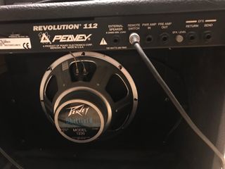 Amplificador PEAVEY REVOLUTION 112