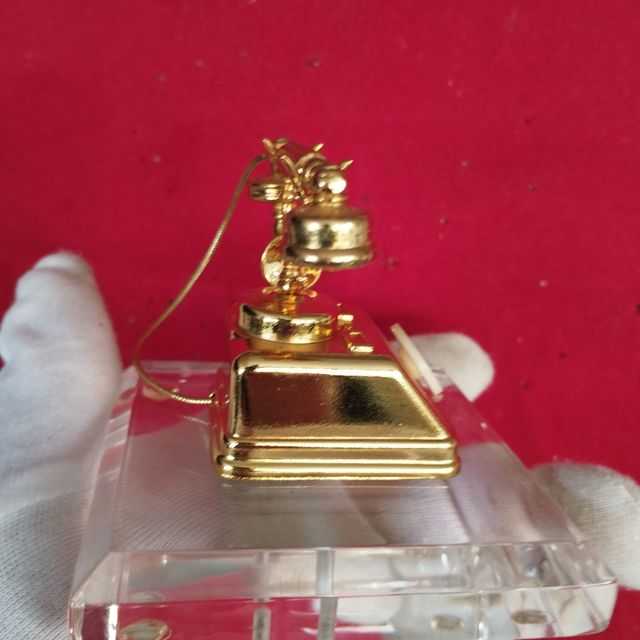 PLAYME PISAPAPELES TELÉFONO METACRILATO