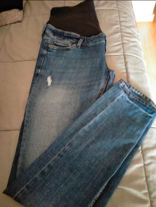 Pantalón vaquero premamá H&M