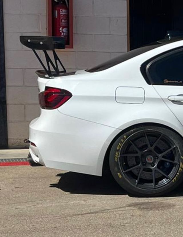 Alerón de carbono m3 f80