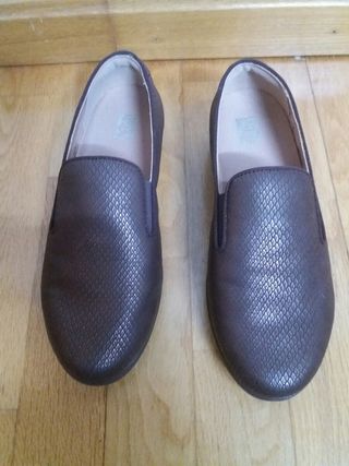 Zapato Fitflop serpiente estampado T37