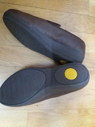 Zapato Fitflop serpiente estampado T37