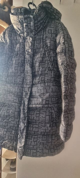 Plumifero  Adolfo Domínguez s(180€)