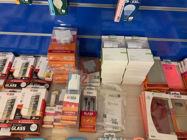 Stock di articoli telefonia