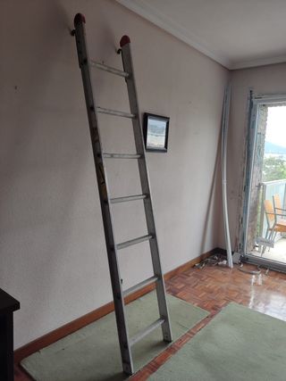 ESCALERA ALUMINIO 7 peldaños