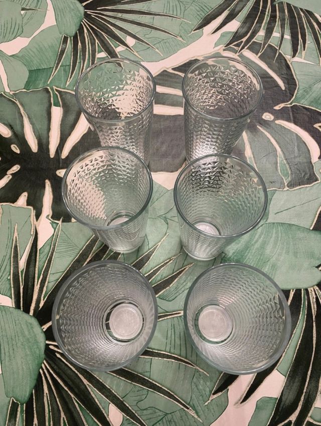 Set di 6 bicchieri in vetro nuovi