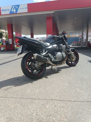 Suzuki bandit del 2003 de 600 cc