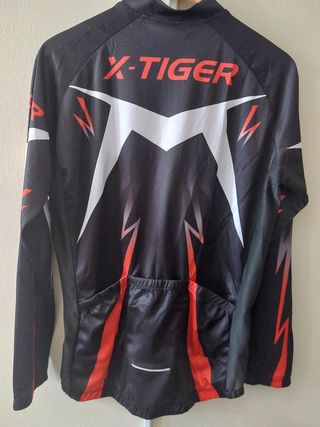 Maillot ciclismo nuevo manga larga 
Talla XL 