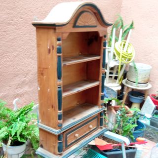 estanteria madera con cajon