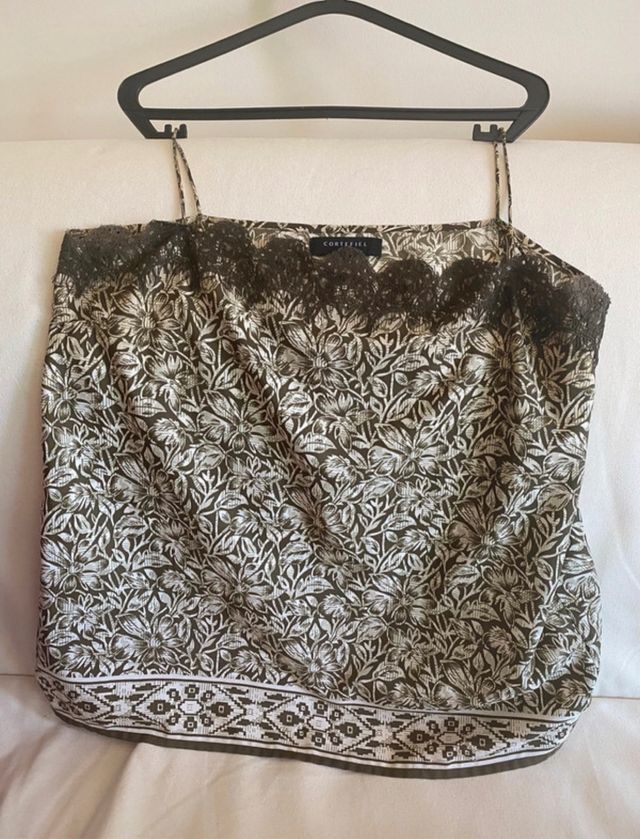 Top de alças acetinado