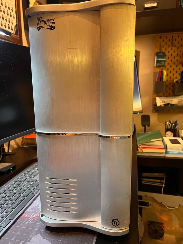 Torre Intel 5 (Todo incluido, menos DD y RAM )