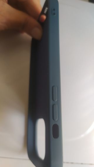 Funda iPhone 13 y 12pro max nueva.