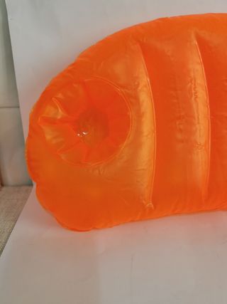 Almohada colchoneta con radio FM nueva .