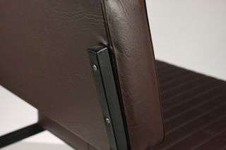 Poltrona retrò marrone Pierre Guariche