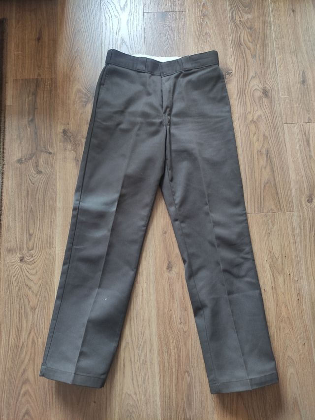 Pantalón Dickies color chocolate modelo 874