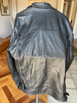 Chaqueta de cuero Harley Davidson, talla XL
