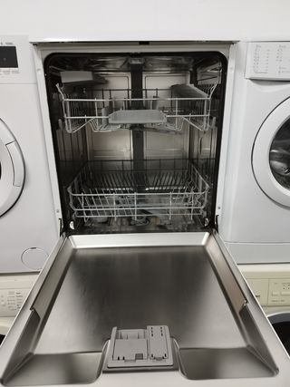 Lavadora y lavavajillas y secadoras