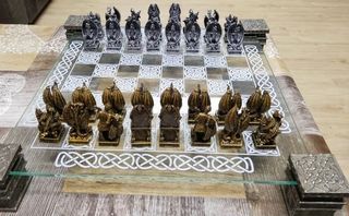 ajedrez artesanal dragones y magos