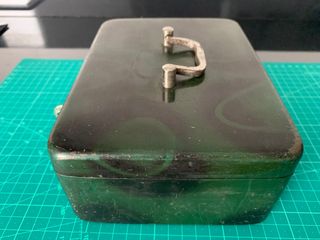 Antigua caja de caudales de hierro