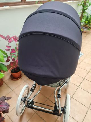 Cochecito bebe marca Bebecar clásico .