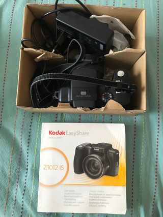 Cámara Kodak EasyShare Z1012IS