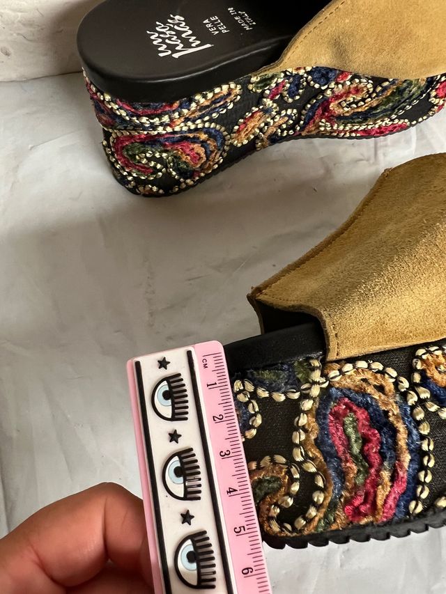 ZUECOS PLATAFORMA UN PASO MÁS TALLA 38