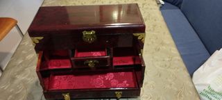 Joyero de nacar antiguo tipo comoda