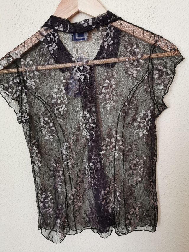 Blusa transparente talla 38 de Adolfo Domínguez .