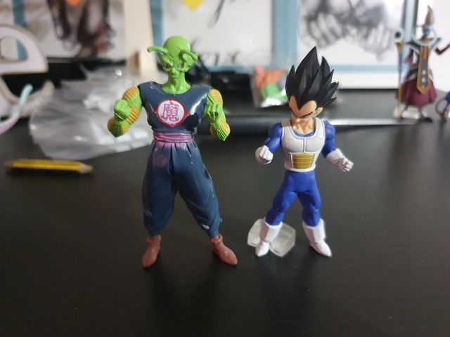 figuras gashapon dragon ball vegeta y picolo daima