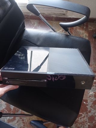 XBOX ONE CON MANDO