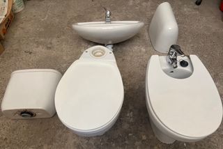 Conjunto de inodoro, lavabo y bidé Roca