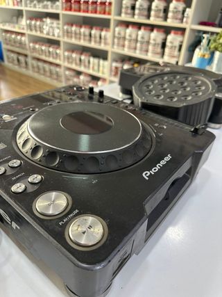 2 mezcladoras Pionner CDJ 1000 MK2