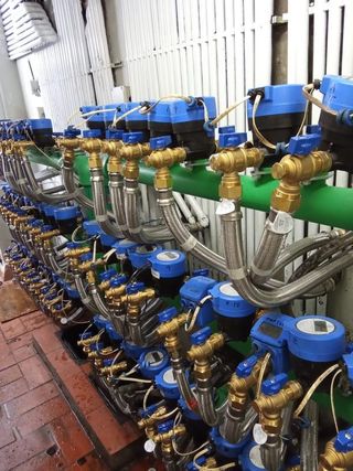 Instalacion de fontaneria  Bateria de contadores