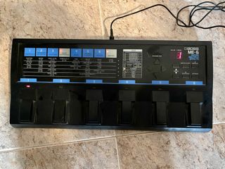 Pedalera multiefectos Boss ME-6