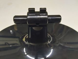 Pie o soporte televisor LG M2294D-PZ