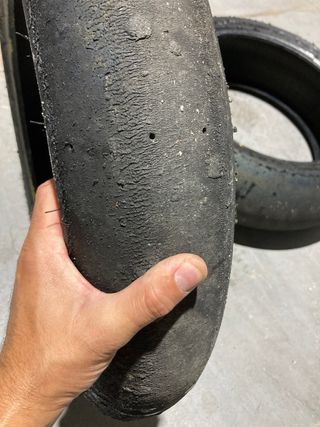 Slick dunlop 212 gp racer con una sola rodada