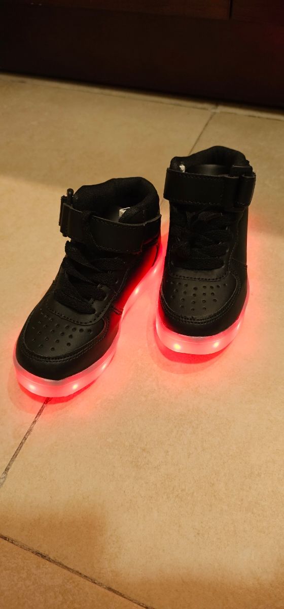 scarpe con luci
