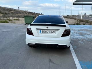 Mercedes-Benz C 63 amg performace 2011