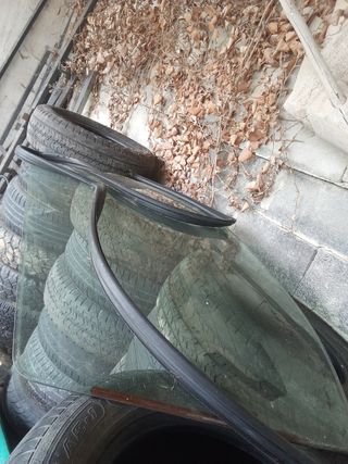 Volkswagen Jetta mk2 1989 piezas está entero