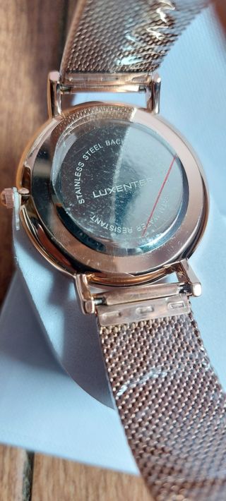 reloj marca luxenter