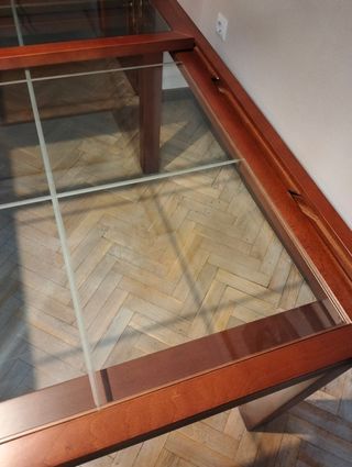 Mesa comedor extensible.