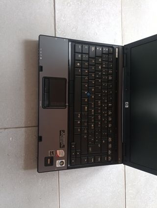 ordenador portátil HP.